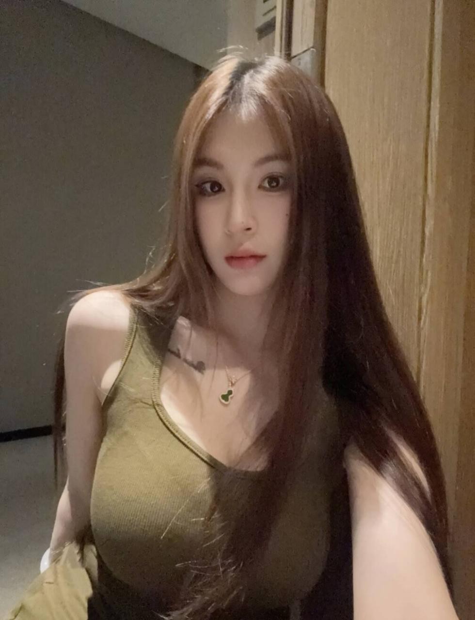FBBD7480461D9C31D43C7880D1068230.jpg